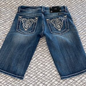 NWOT Studded Miss Me Denim Bermuda Shorts - 27